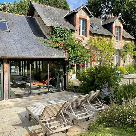 Manoir+piscine Chauffee : We Dimanche Inclus Дом отдыха