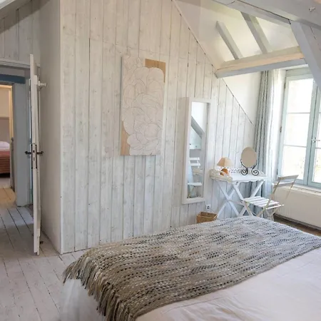 Manoir+piscine Chauffee : We Dimanche Inclus Дом отдыха *